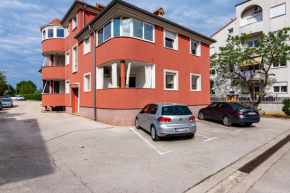 Apartments with a parking space Pula - 19628
